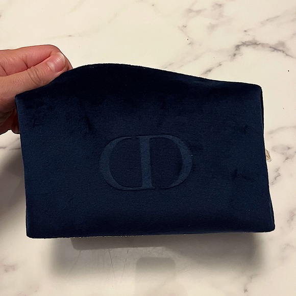 Christian Dior Beauté Navy Blue Velvet Cosmetics Pouch - Picture 1 of 6